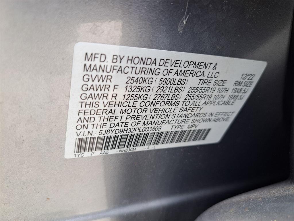 used 2023 Acura MDX car, priced at $39,670