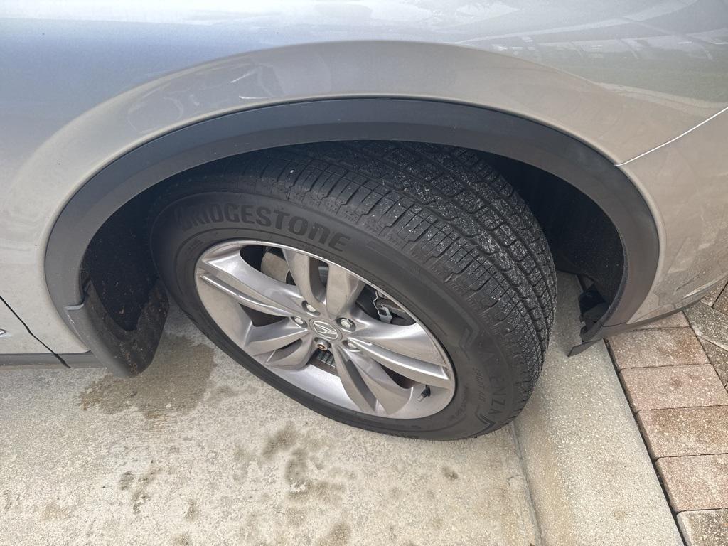 used 2023 Acura MDX car, priced at $39,995