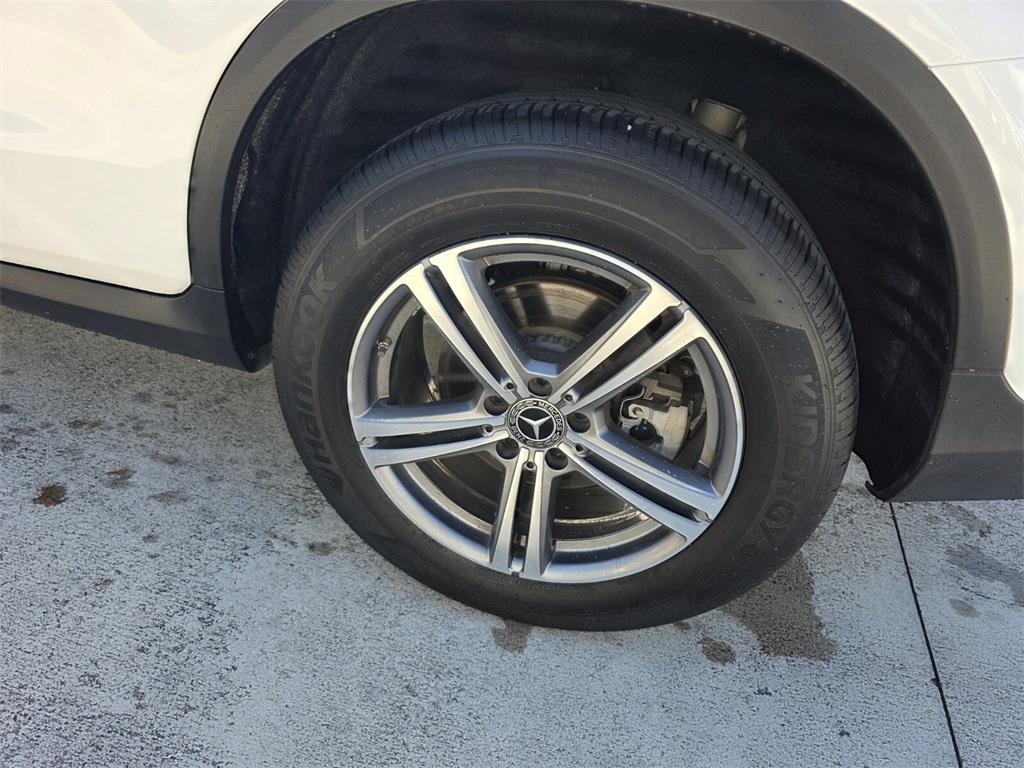 used 2022 Mercedes-Benz GLC 300 car, priced at $32,887