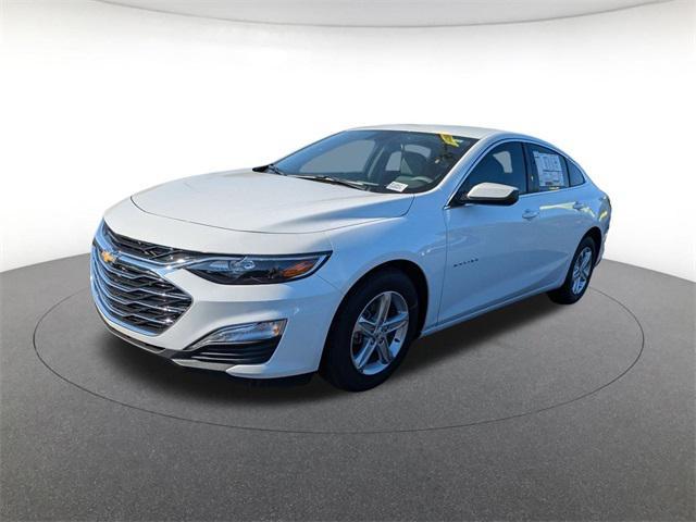 new 2025 Chevrolet Malibu car, priced at $26,145