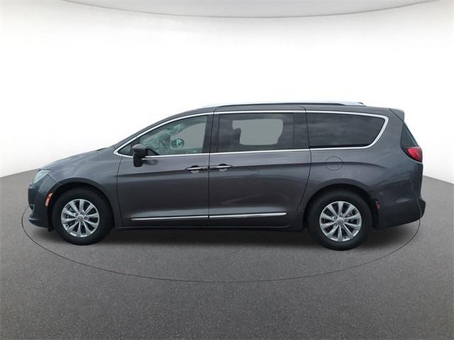 used 2018 Chrysler Pacifica car, priced at $14,627