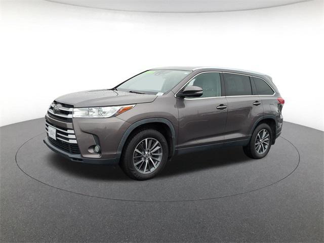 used 2019 Toyota Highlander car, priced at $21,659