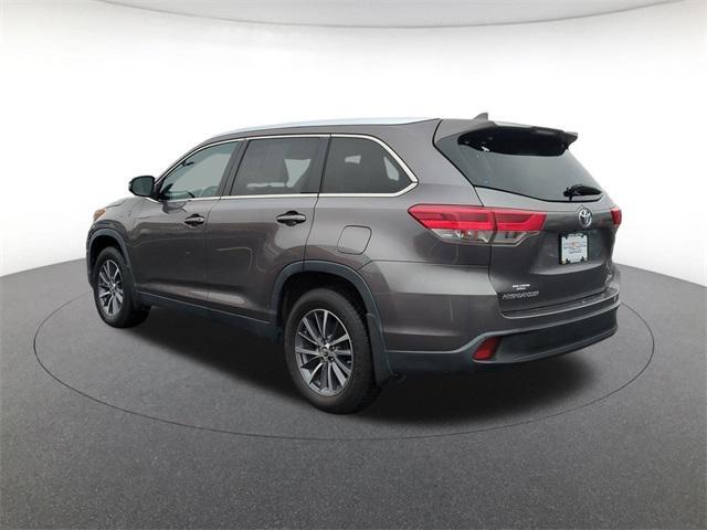 used 2019 Toyota Highlander car, priced at $21,659