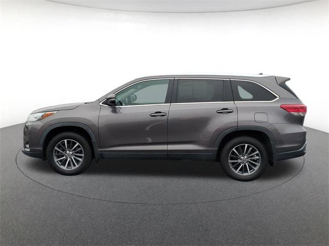 used 2019 Toyota Highlander car, priced at $21,659