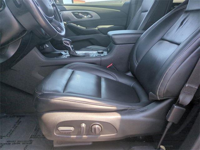 used 2022 Chevrolet Traverse car, priced at $28,800