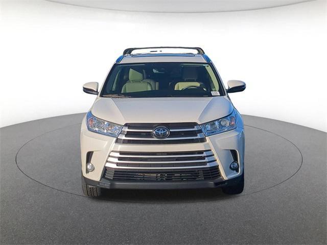 used 2019 Toyota Highlander car, priced at $26,336