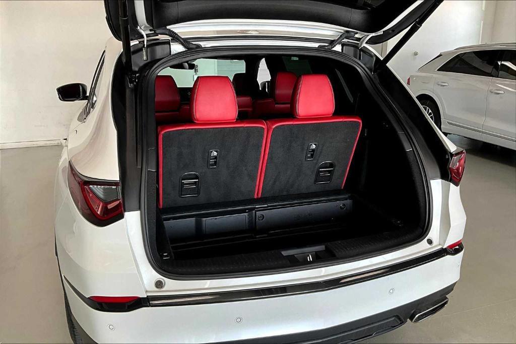 used 2022 Acura MDX car, priced at $45,990