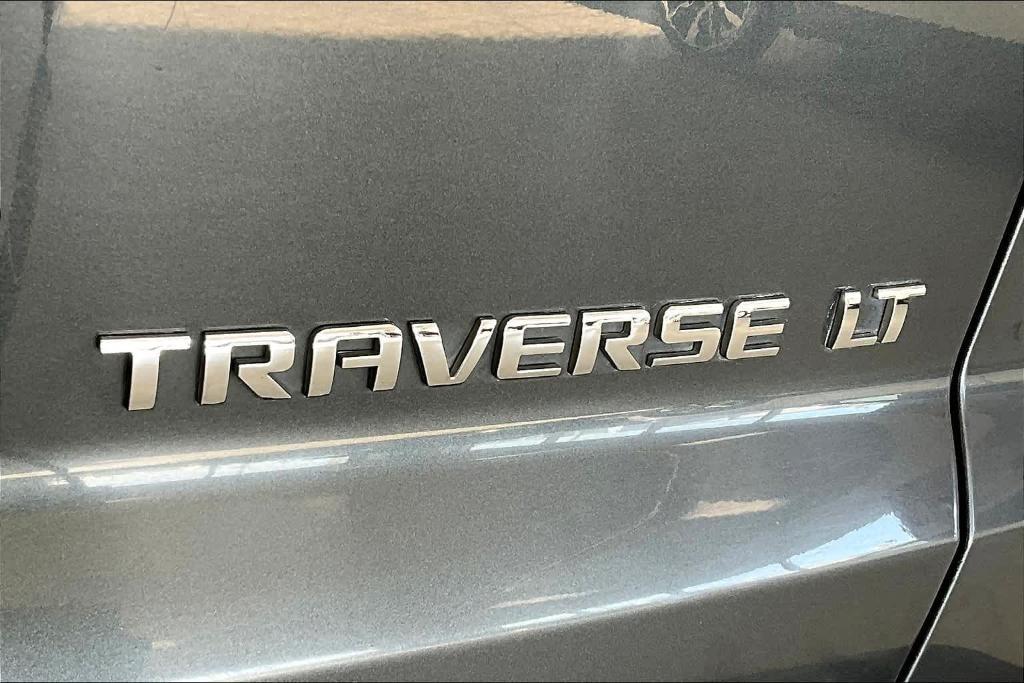 used 2011 Chevrolet Traverse car, priced at $5,290