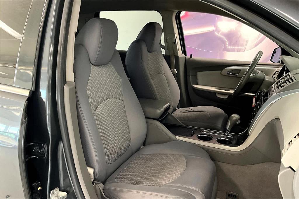 used 2011 Chevrolet Traverse car, priced at $5,290
