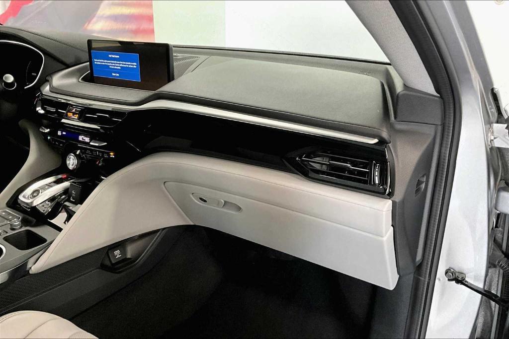 used 2022 Acura MDX car, priced at $37,617
