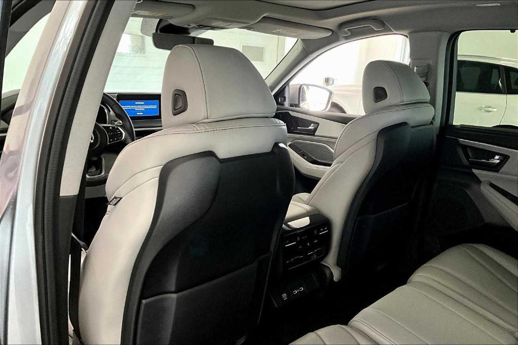 used 2022 Acura MDX car, priced at $37,617