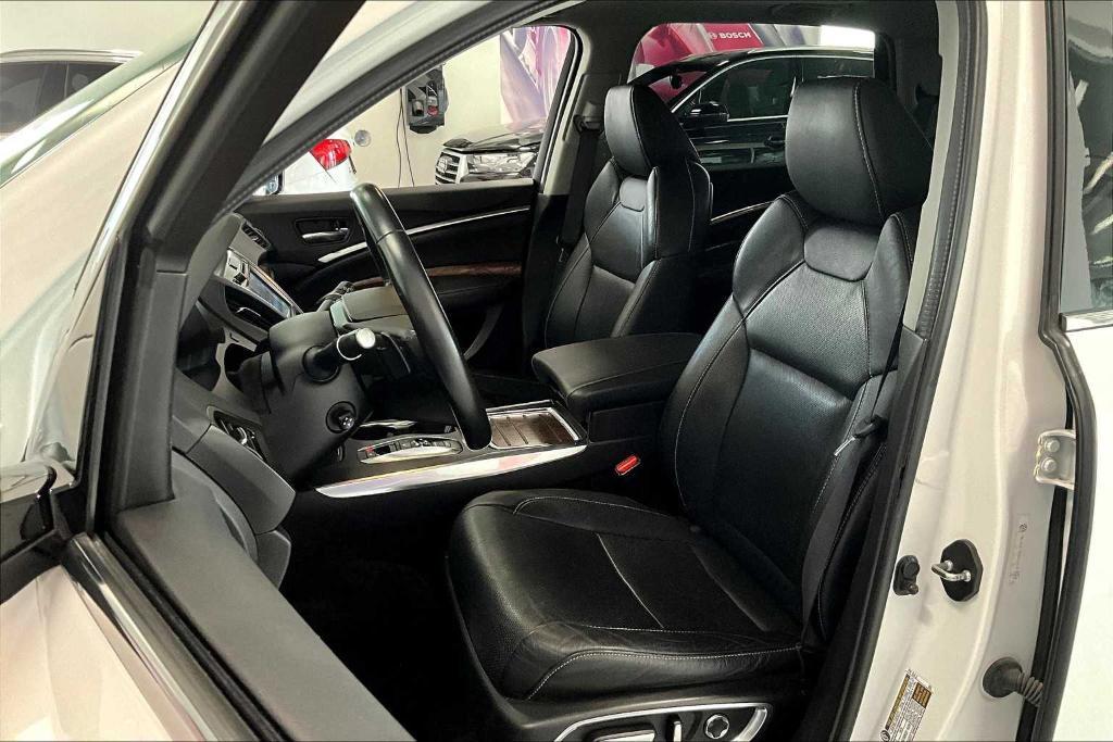used 2020 Acura MDX car, priced at $28,977