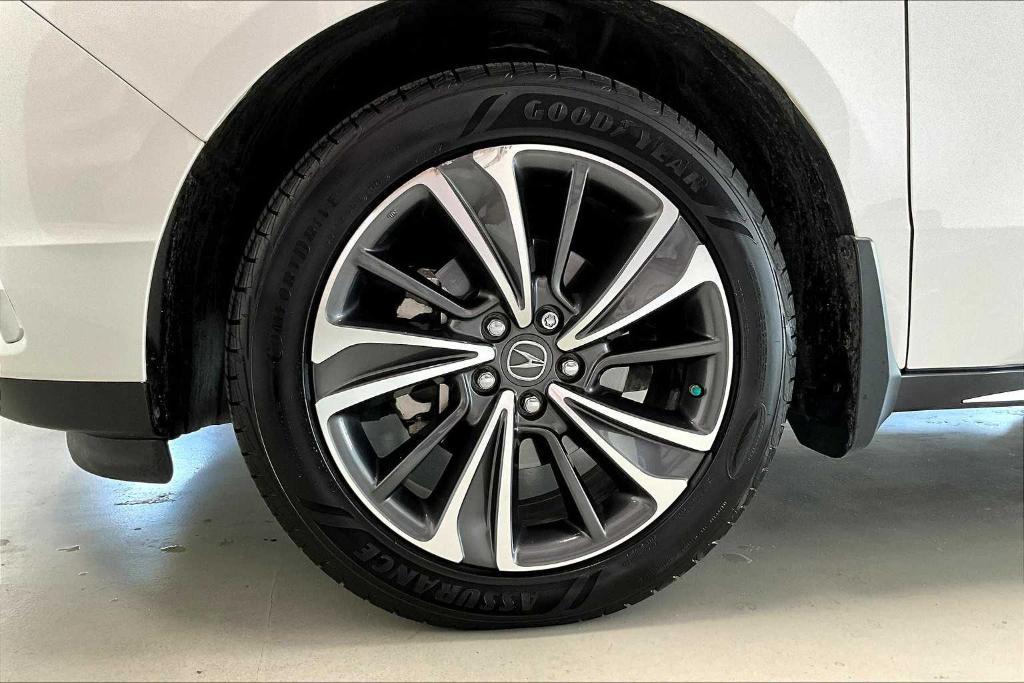 used 2020 Acura MDX car, priced at $28,977