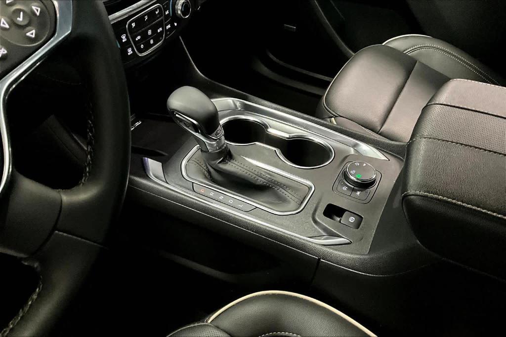 used 2023 Chevrolet Traverse car, priced at $38,957