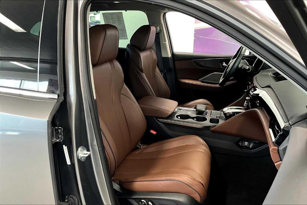 used 2023 Acura MDX car, priced at $45,987