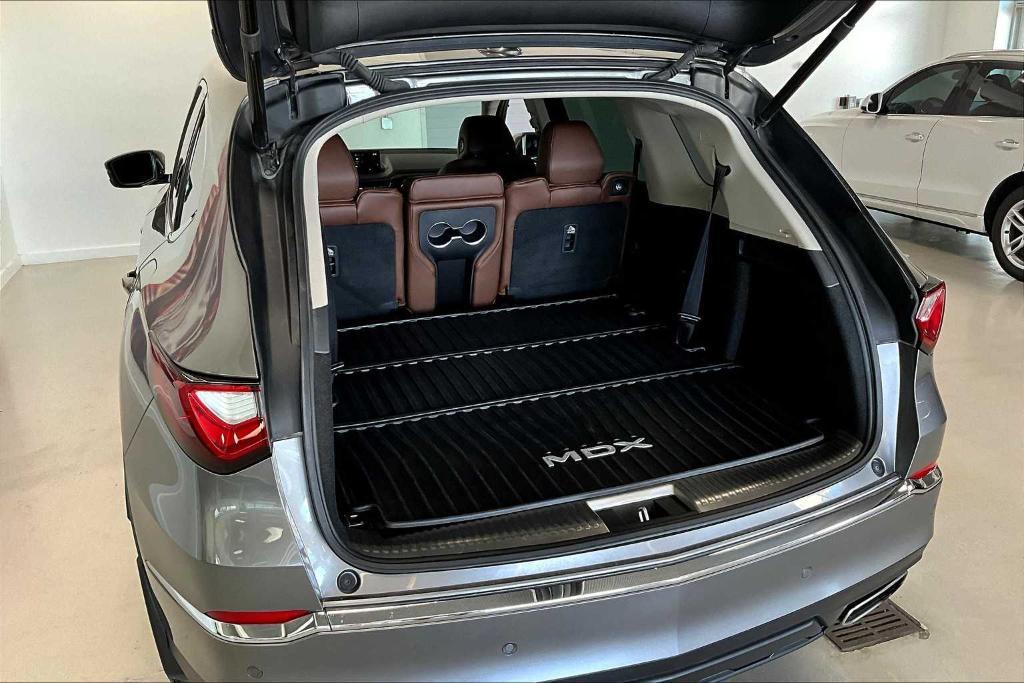 used 2023 Acura MDX car, priced at $45,987