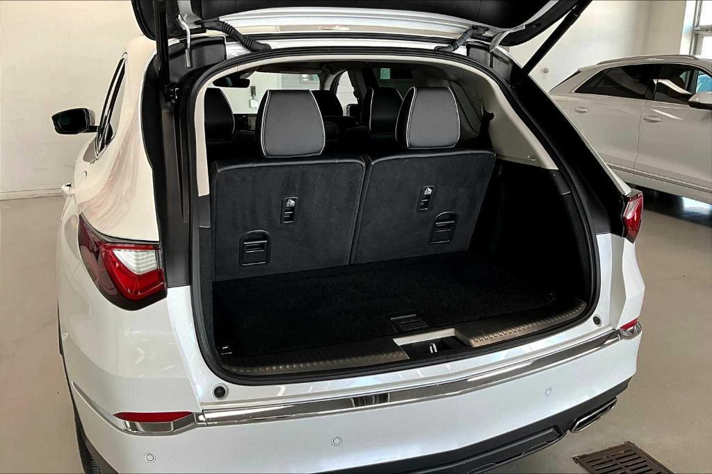 used 2023 Acura MDX car, priced at $54,490