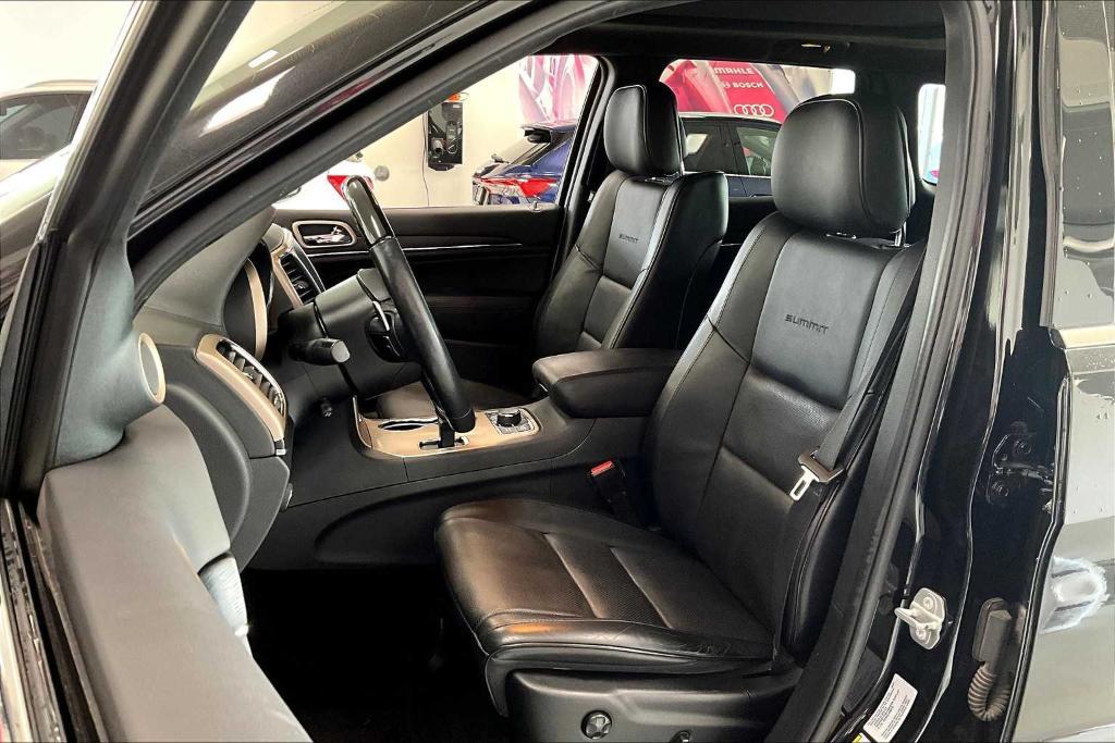 used 2015 Jeep Grand Cherokee car, priced at $14,425
