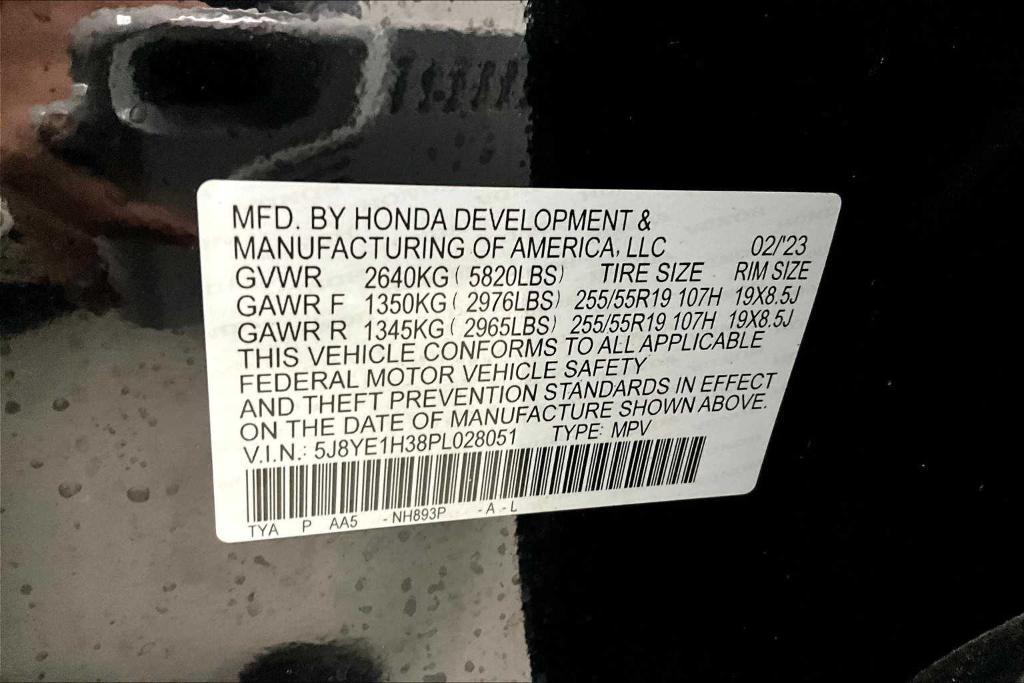 used 2023 Acura MDX car, priced at $38,687