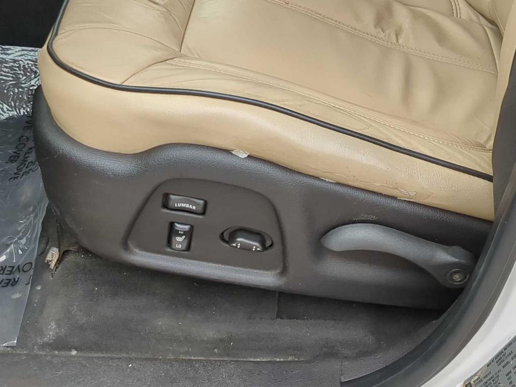 used 2010 Hummer H3T car, priced at $27,990