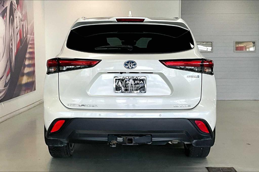 used 2020 Toyota Highlander Hybrid car, priced at $35,490