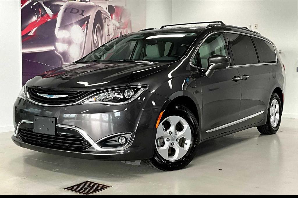 used 2018 Chrysler Pacifica Hybrid car, priced at $18,987