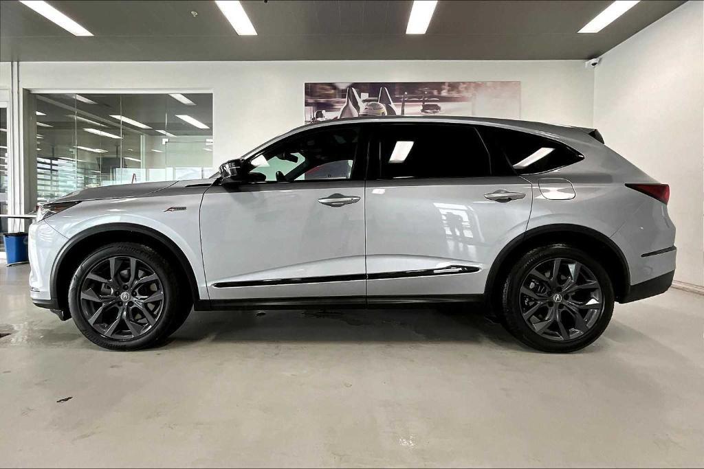 used 2022 Acura MDX car, priced at $48,907