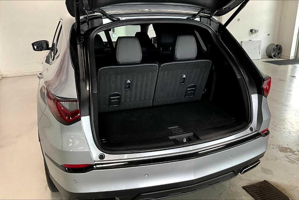 used 2022 Acura MDX car, priced at $48,907