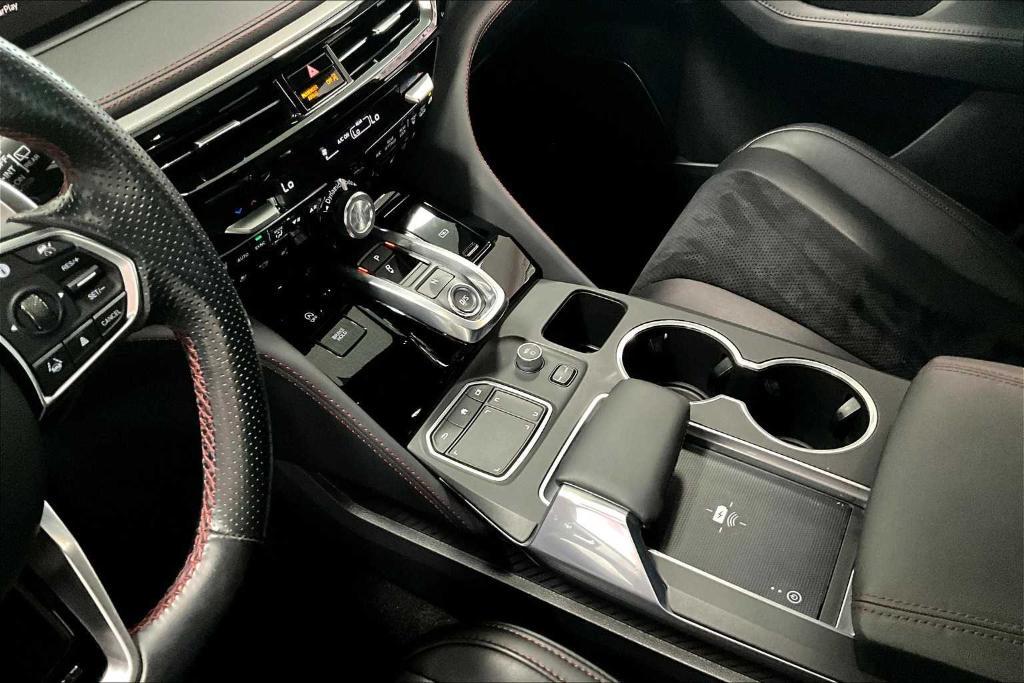 used 2022 Acura MDX car, priced at $48,907