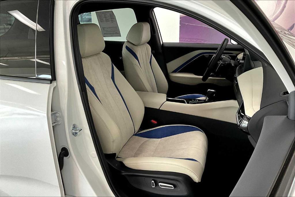 used 2025 Acura ADX car, priced at $36,427