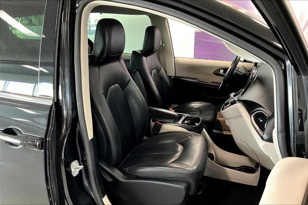 used 2017 Chrysler Pacifica car, priced at $13,577