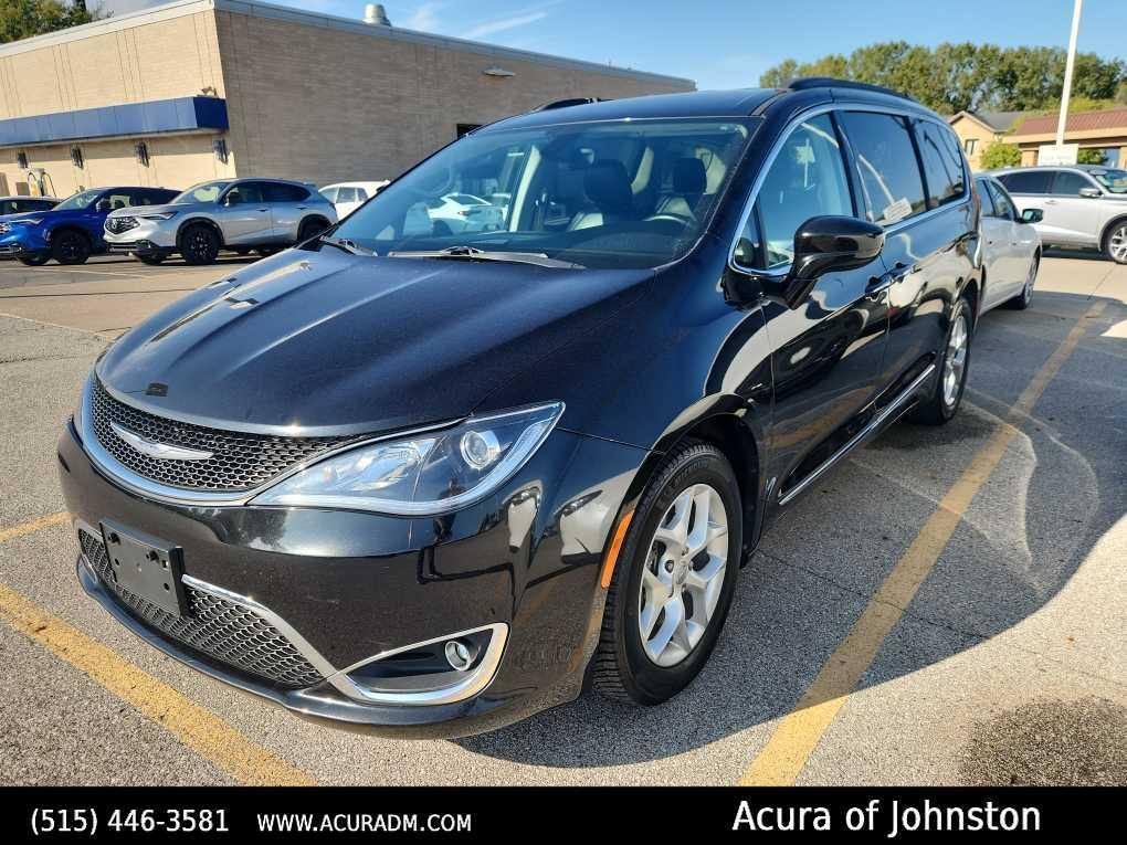 used 2017 Chrysler Pacifica car, priced at $13,997