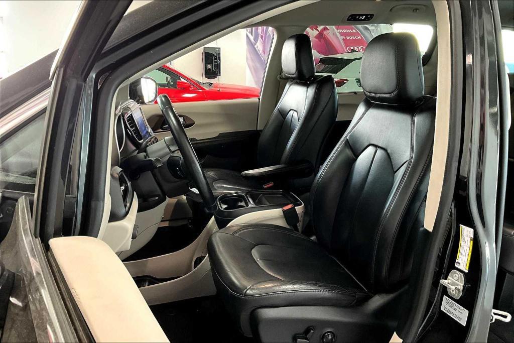 used 2017 Chrysler Pacifica car, priced at $13,577