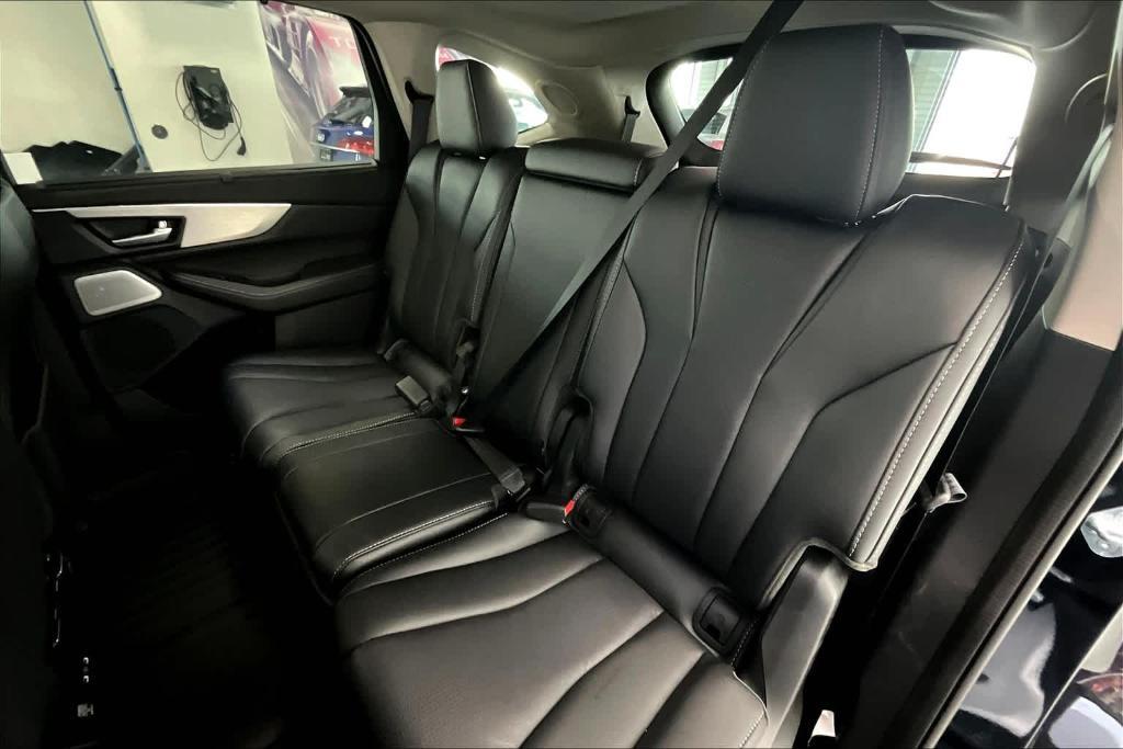 new 2025 Acura MDX car, priced at $60,750