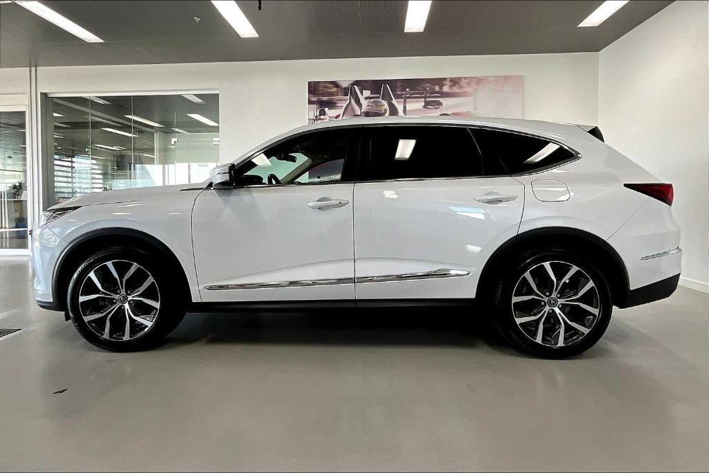 used 2022 Acura MDX car, priced at $39,997