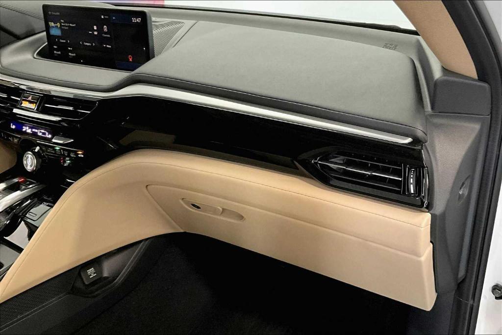 used 2022 Acura MDX car, priced at $39,997
