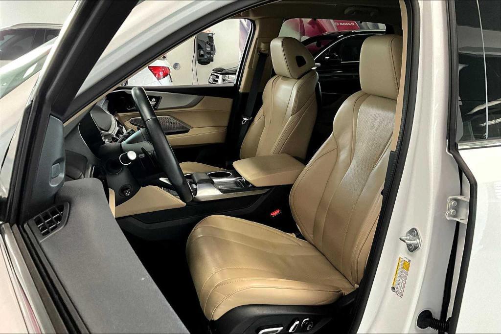 used 2022 Acura MDX car, priced at $39,997