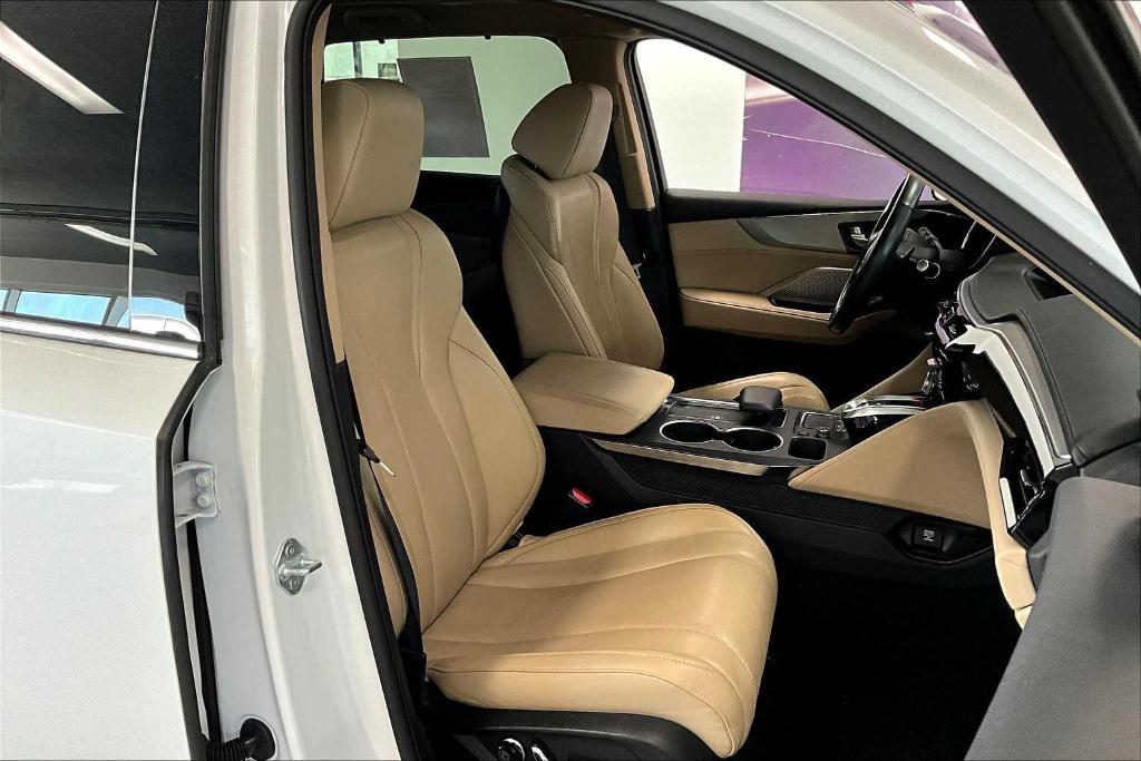 used 2022 Acura MDX car, priced at $39,997