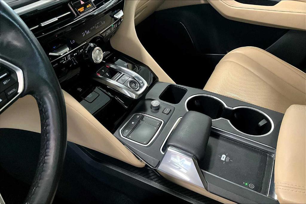 used 2022 Acura MDX car, priced at $39,997