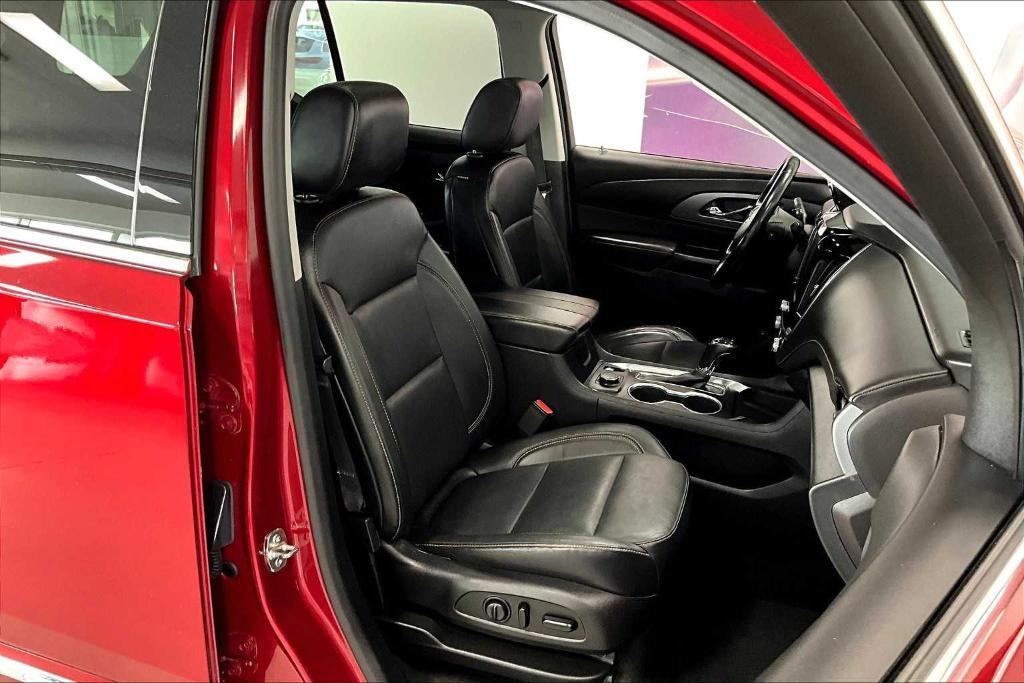 used 2019 Chevrolet Traverse car, priced at $25,697