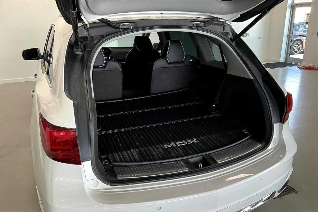 used 2020 Acura MDX car, priced at $28,897