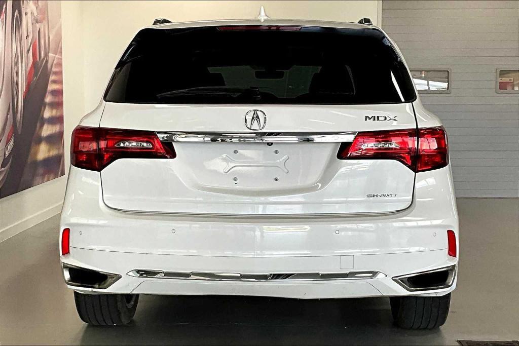 used 2020 Acura MDX car, priced at $28,897
