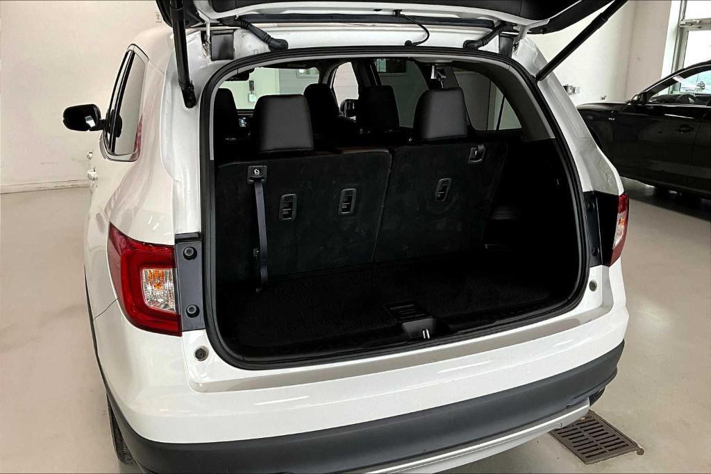 used 2022 Honda Pilot car, priced at $34,980