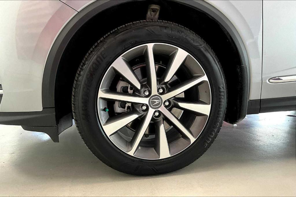 used 2025 Acura MDX car, priced at $55,890