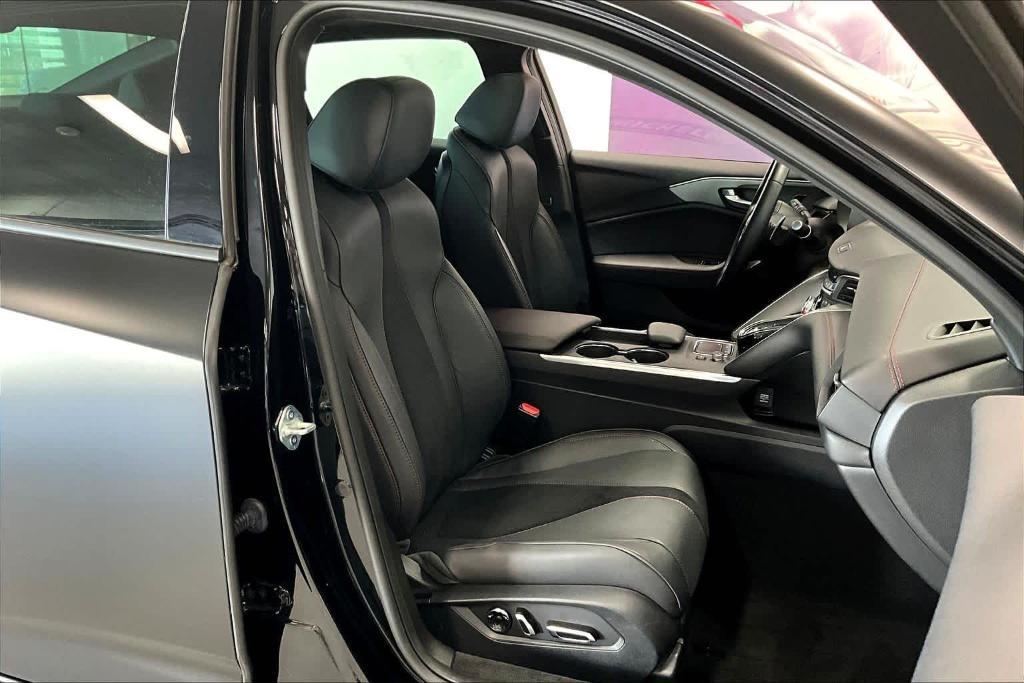 used 2025 Acura TLX car, priced at $44,987