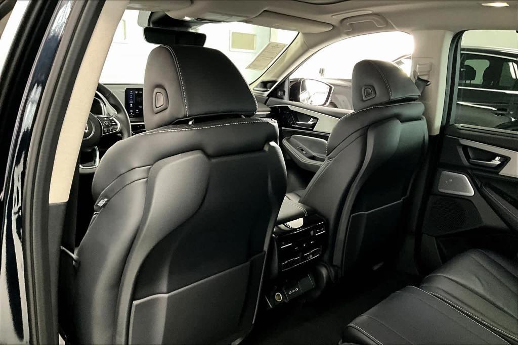 new 2025 Acura MDX car, priced at $60,750