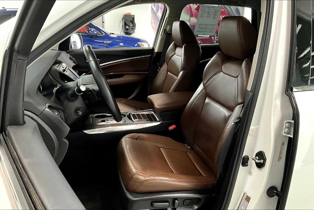 used 2018 Acura MDX car, priced at $25,577