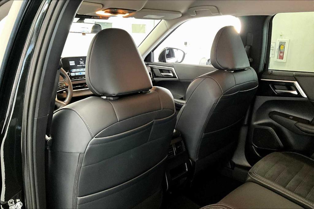 used 2024 Mitsubishi Outlander car, priced at $28,330