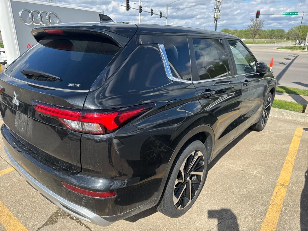 used 2024 Mitsubishi Outlander car, priced at $28,998