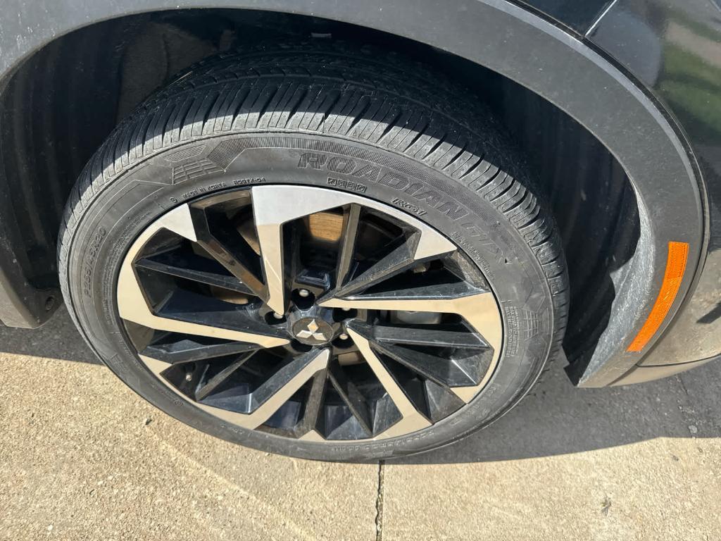 used 2024 Mitsubishi Outlander car, priced at $28,998